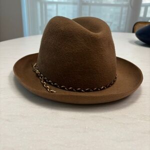 GUCCI MEN’S BROWN FEDORA